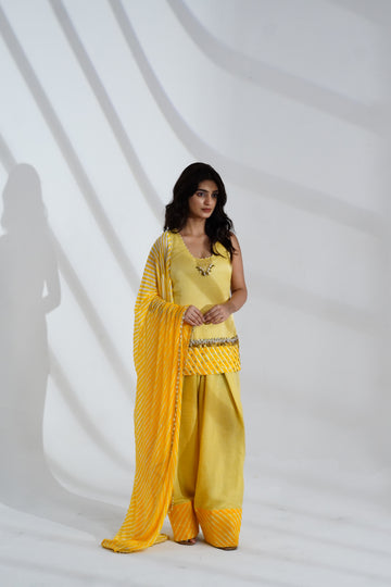 Noor-e-leher - Farshi Set