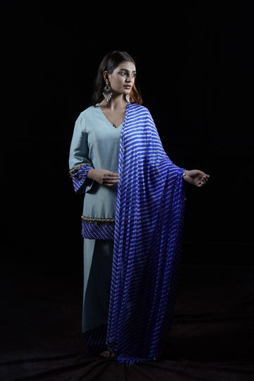 Noor-e-leher - Bell Sleeves Farshi Salwar Set