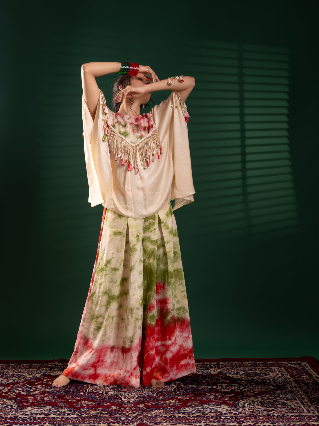 Radhe Pants & Kaftaan Set - Laalharit