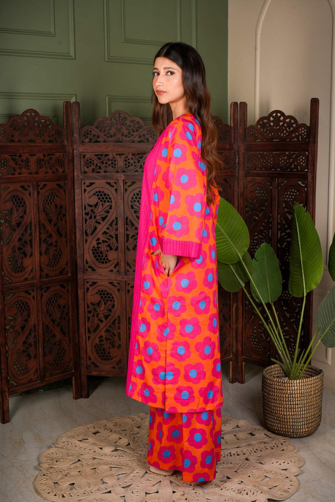 Mystic Bloom Radiance Kurta Set - Pink & Orange